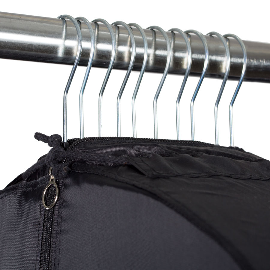 Kollektions-Kleidersack Premium auf der Kleiderstange