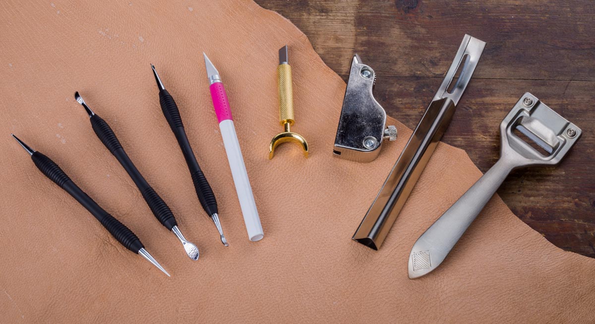 Lederwerkzeuge: Hobel, Messer, Modellierwerkzeuge